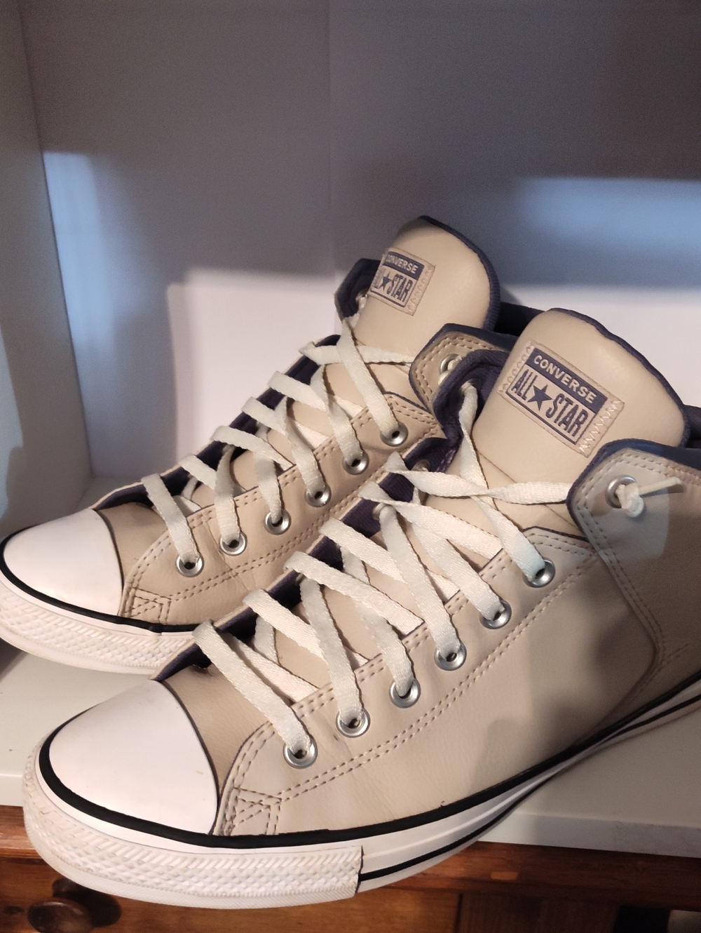 Converse Men’s Leather High-Top Sneakers in Cream and Blue Trim Men's Size 12